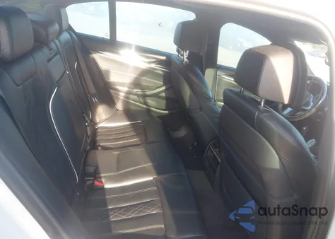 2018 BMW 530E xDrive Iperformance из США, поврежденный, VIN WBAJB1C52JB084319